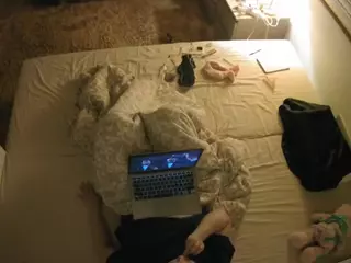 Julmodels Bedroom-C3's Live Sex Cam Show