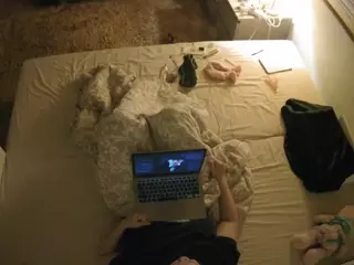 Julmodels Bedroom-C3's Live Sex Cam Show