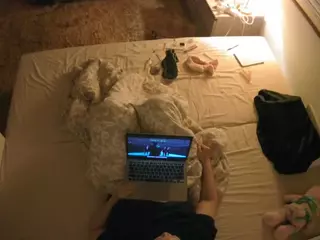 Julmodels Bedroom-C3's Live Sex Cam Show