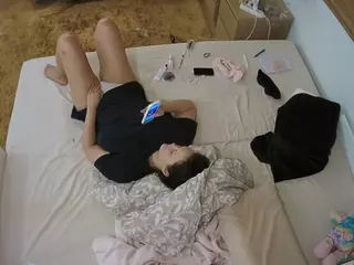 Julmodels Bedroom-C3's Live Sex Cam Show