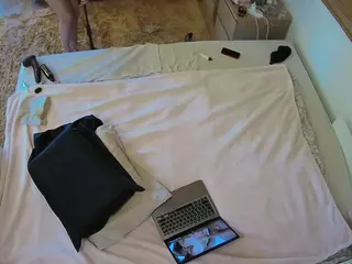 Julmodels Bedroom-C3's Live Sex Cam Show