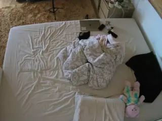 Julmodels Bedroom-C3's Live Sex Cam Show