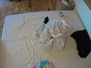 Julmodels Bedroom-C3's Live Sex Cam Show