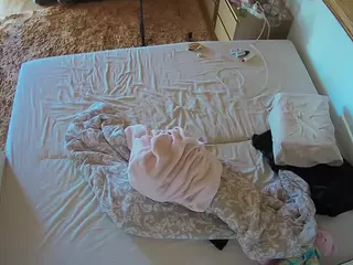Julmodels Bedroom-C3's Live Sex Cam Show