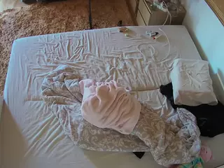 Julmodels Bedroom-C3's Live Sex Cam Show