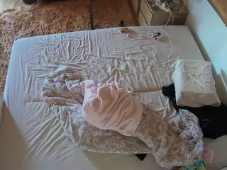 Julmodels Bedroom-C3's Live Sex Cam Show