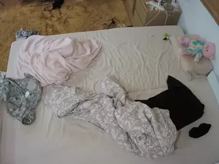 Julmodels Bedroom-C3's Live Sex Cam Show