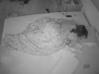 Julmodels Bedroom-C3's Live Sex Cam Show