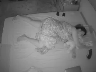 Julmodels Bedroom-C3's Live Sex Cam Show