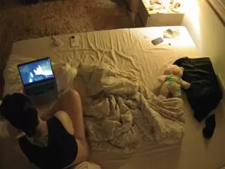 Julmodels Bedroom-C3's Live Sex Cam Show