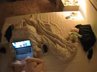 Julmodels Bedroom-C3's Live Sex Cam Show