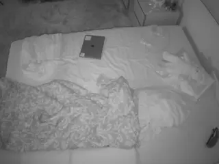 Julmodels Bedroom-C3's Live Sex Cam Show