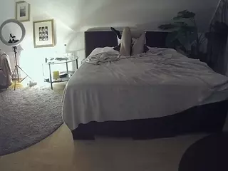 Julmodels Bedroom-A 2's Live Sex Cam Show
