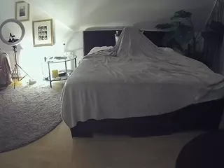 Julmodels Bedroom-A 2's Live Sex Cam Show
