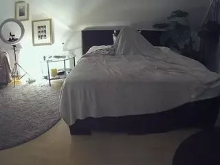 Julmodels Bedroom-A 2's Live Sex Cam Show