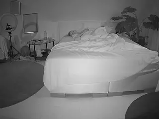 Julmodels Bedroom-A 2's Live Sex Cam Show