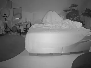 Julmodels Bedroom-A 2's Live Sex Cam Show