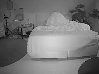 Julmodels Bedroom-A 2's Live Sex Cam Show