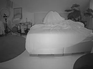 Julmodels Bedroom-A 2's Live Sex Cam Show