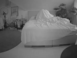 Julmodels Bedroom-A 2's Live Sex Cam Show