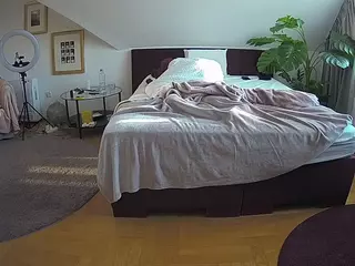 Julmodels Bedroom-A 2's Live Sex Cam Show
