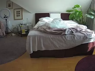Julmodels Bedroom-A 2's Live Sex Cam Show