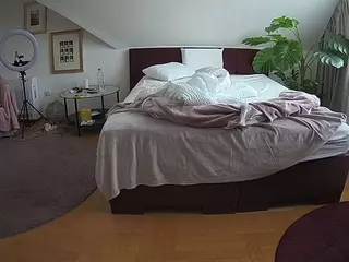 Julmodels Bedroom-A 2's Live Sex Cam Show