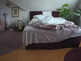 Julmodels Bedroom-A 2's Live Sex Cam Show