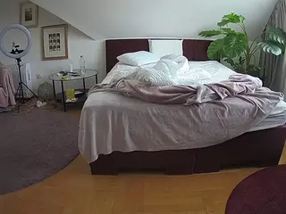 Julmodels Bedroom-A 2's Live Sex Cam Show
