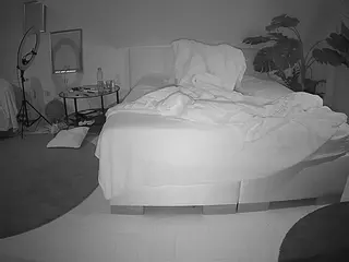 Julmodels Bedroom-A 2's Live Sex Cam Show