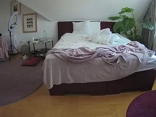 Julmodels Bedroom-A 2's Live Sex Cam Show