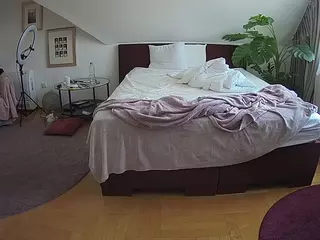 Julmodels Bedroom-A 2's Live Sex Cam Show