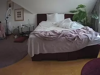 Julmodels Bedroom-A 2's Live Sex Cam Show
