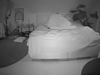 Julmodels Bedroom-A 2's Live Sex Cam Show