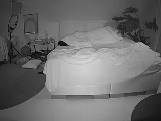Julmodels Bedroom-A 2's Live Sex Cam Show