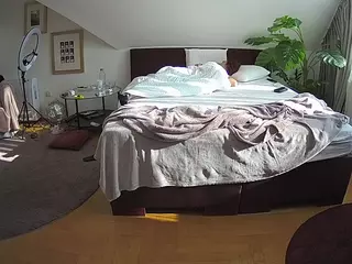 Julmodels Bedroom-A 2's Live Sex Cam Show