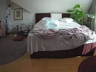 Julmodels Bedroom-A 2's Live Sex Cam Show
