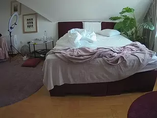 Julmodels Bedroom-A 2's Live Sex Cam Show