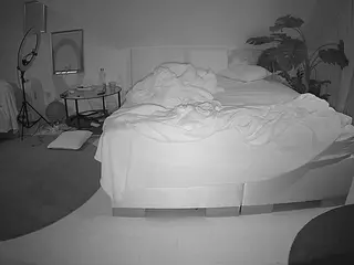 Julmodels Bedroom-A 2's Live Sex Cam Show