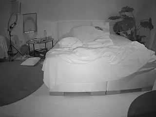 Julmodels Bedroom-A 2's Live Sex Cam Show