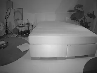 Julmodels Bedroom-A 2's Live Sex Cam Show