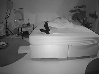 Julmodels Bedroom-A 2's Live Sex Cam Show