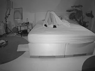 Julmodels Bedroom-A 2's Live Sex Cam Show