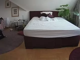 Julmodels Bedroom-A 2's Live Sex Cam Show