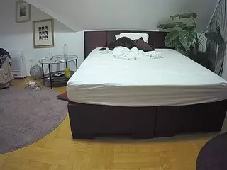 Julmodels Bedroom-A 2's Live Sex Cam Show