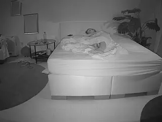 Julmodels Bedroom-A 2's Live Sex Cam Show