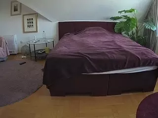 Julmodels Bedroom-A 2's Live Sex Cam Show