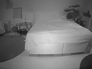 Julmodels Bedroom-A 2's Live Sex Cam Show