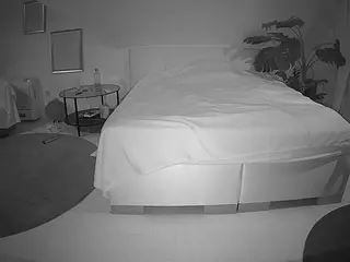 Julmodels Bedroom-A 2's Live Sex Cam Show