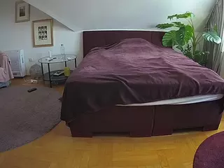 Julmodels Bedroom-A 2's Live Sex Cam Show